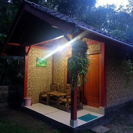 Tereng Wilis Jungle Inn Tetebatu Exteriér fotografie