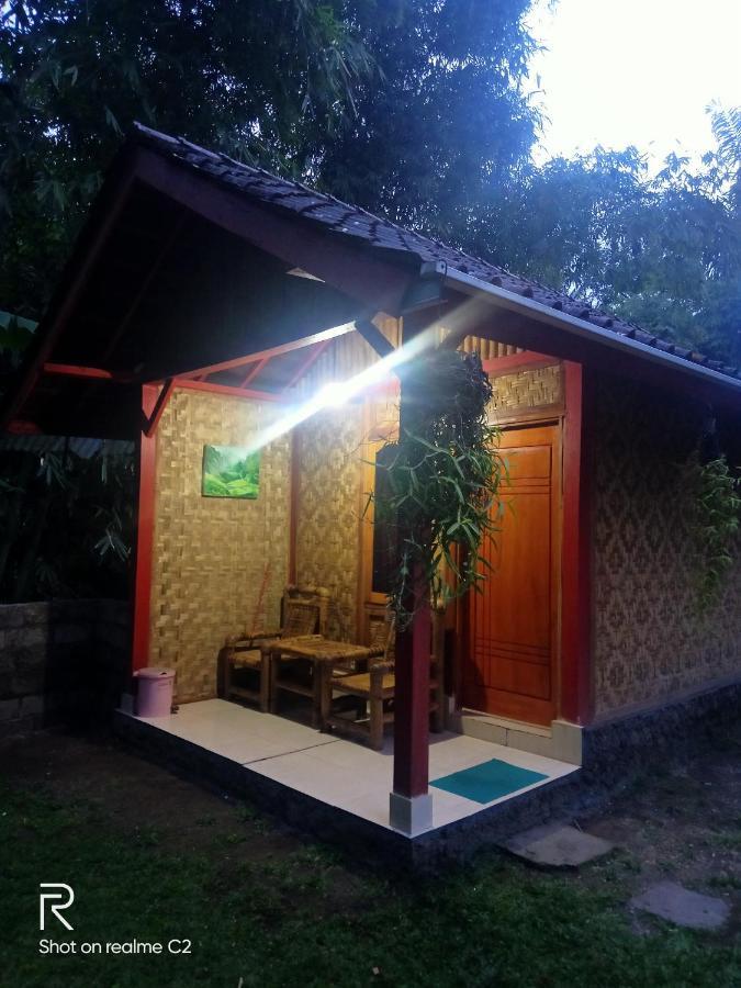Tereng Wilis Jungle Inn Tetebatu Exteriér fotografie